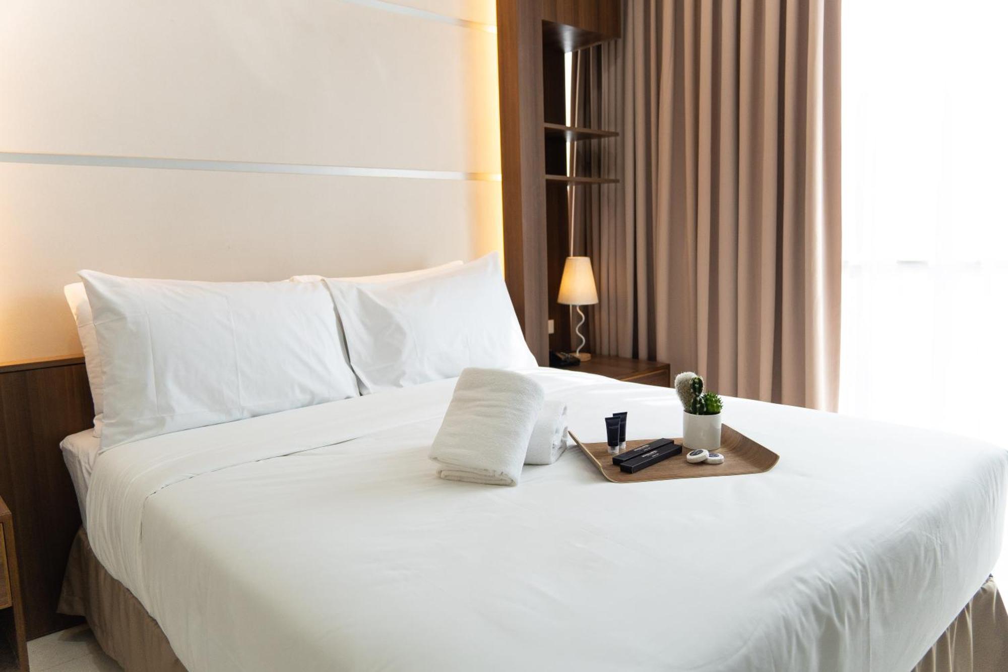Dccco Hotel Dumaguete City Eksteriør bilde