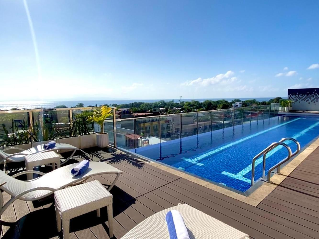 Dccco Hotel Dumaguete City Eksteriør bilde