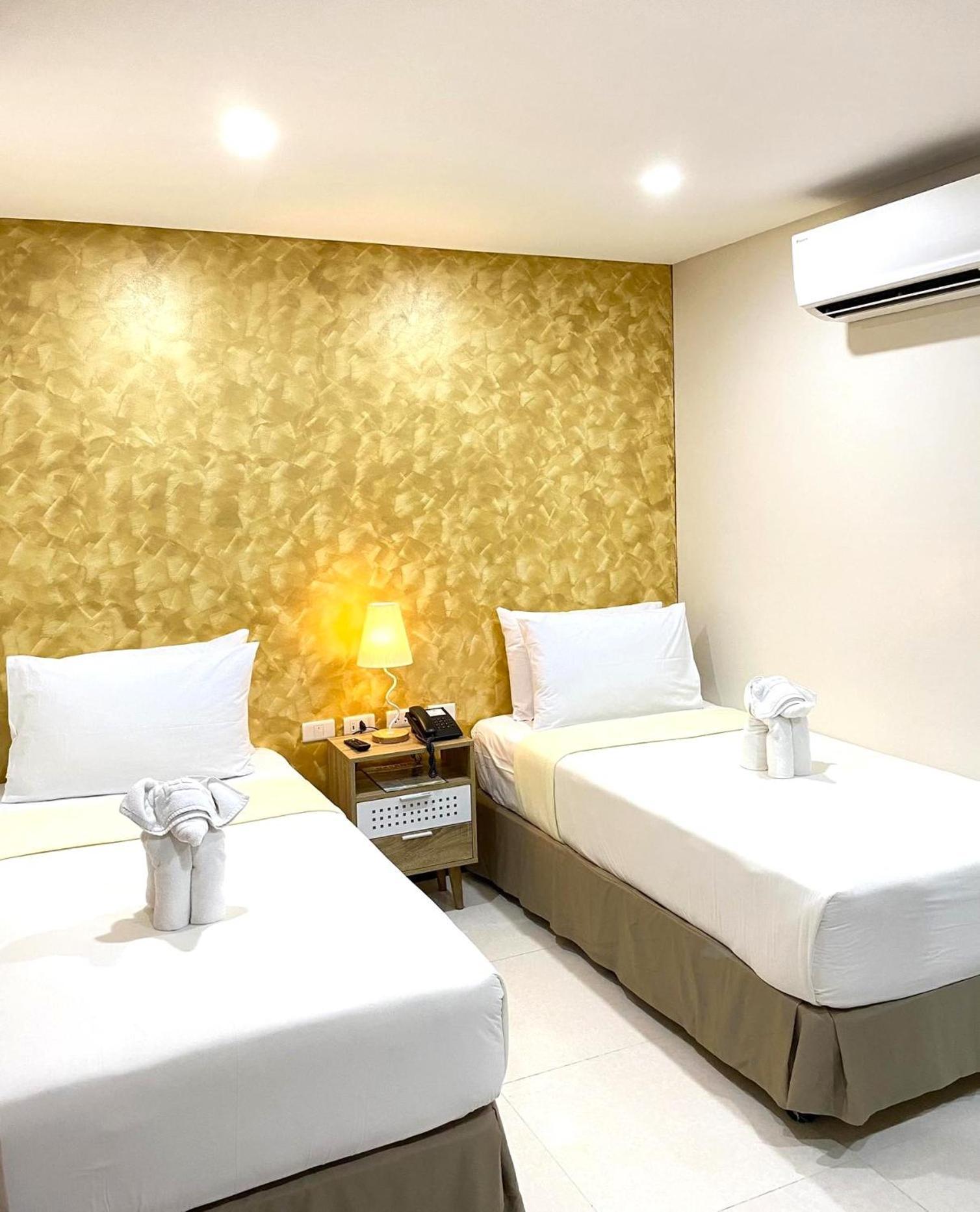 Dccco Hotel Dumaguete City Eksteriør bilde